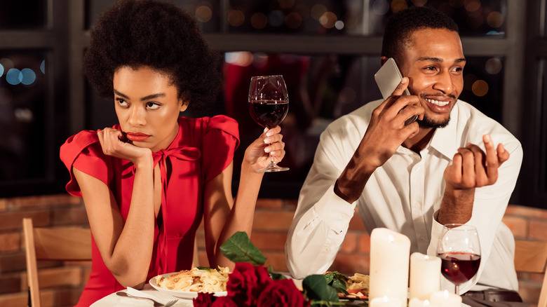Ghosting, Breadcrumbing, and Benching: Understanding Modern Dating Trends