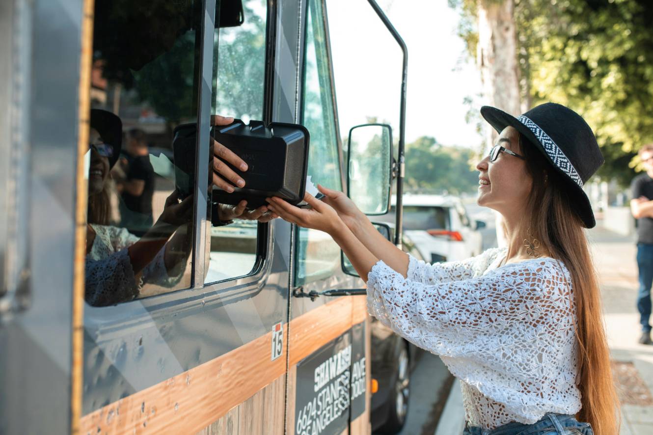 Local Service Side Hustles: Profitable Ideas in Your Community